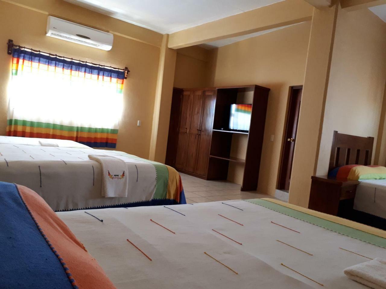 Hotel Alebrijes Сан-Педро-Почутла Экстерьер фото